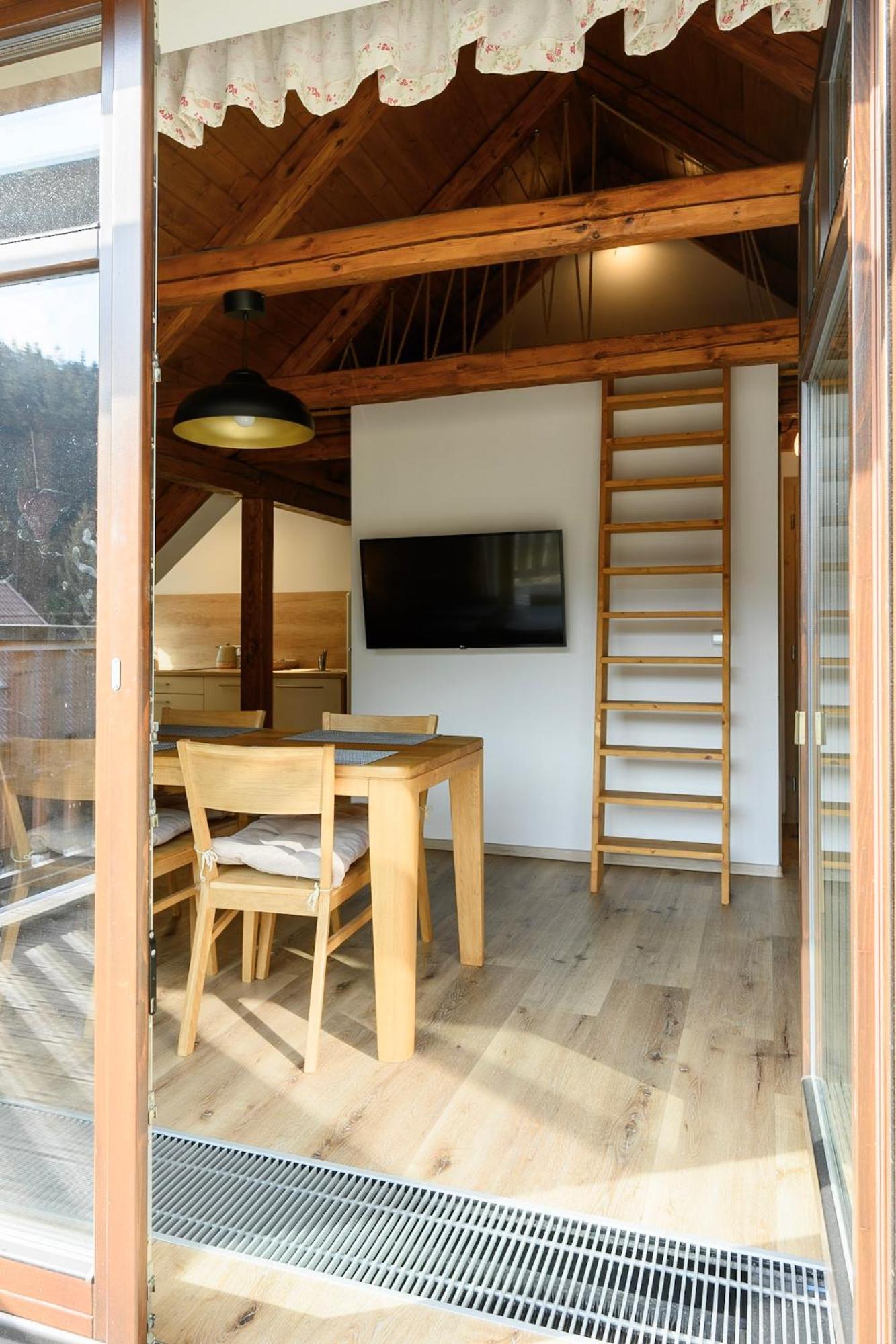 Apartmány Mezivodí Kycera Exterior foto